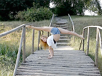 Outdoor Karina's sexy yoga video