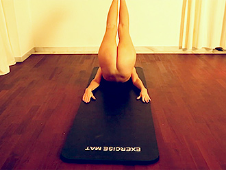 Nude yoga webinar