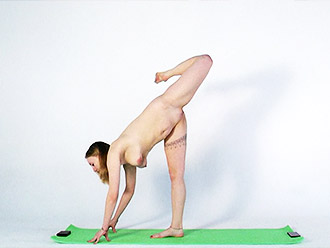 Naked yoga entices even old ordinary porn models
